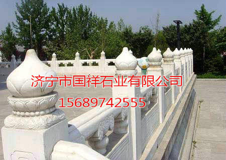 石雕牌坊、石欄桿養(yǎng)護(hù)五不可增加壽命